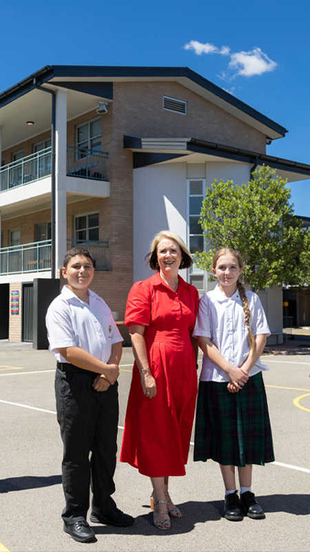 Delany Granville Principal, Shauna Nash, and students