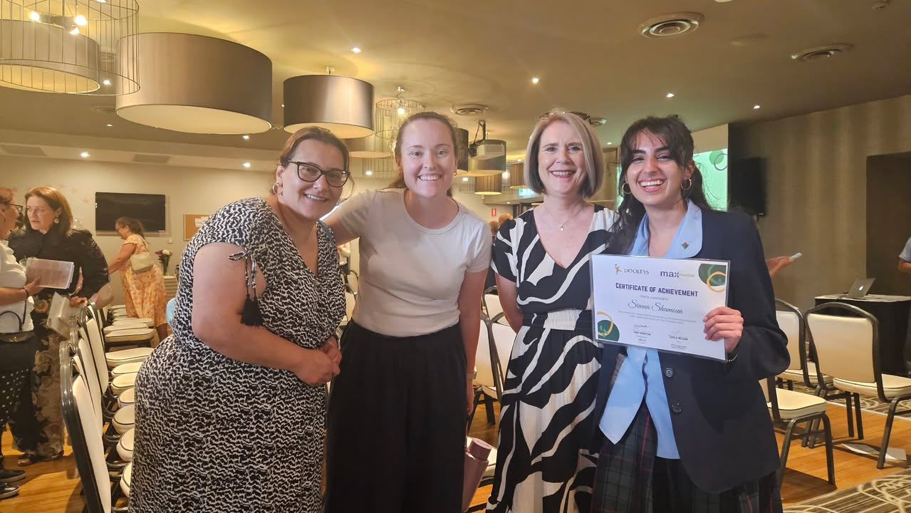 598270595434072_1338285401432584-1