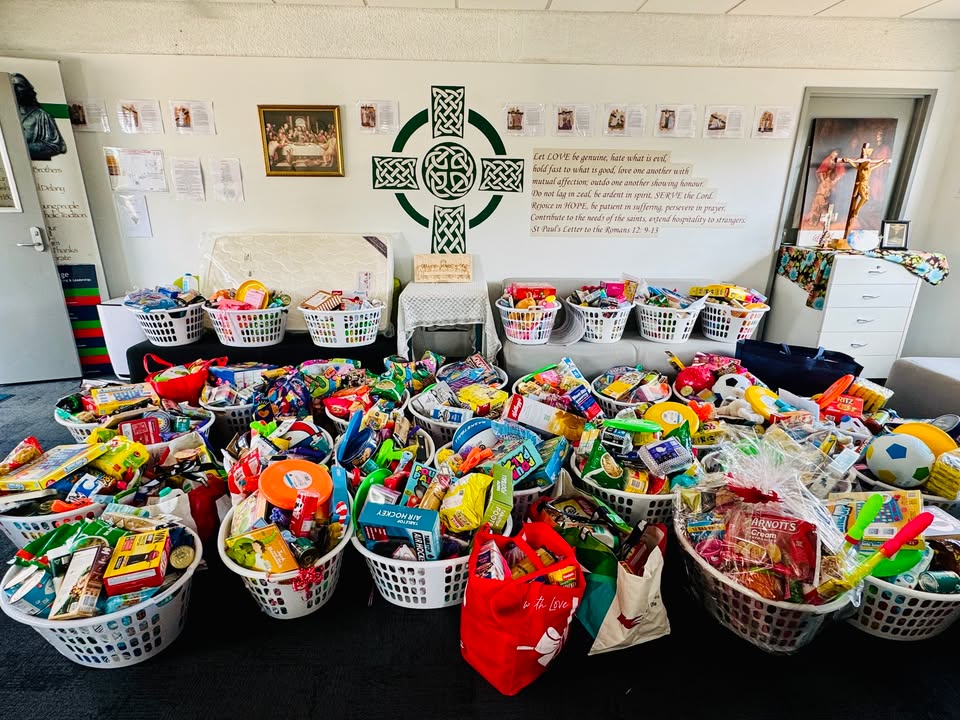 598270595434072_1371898658071258-1