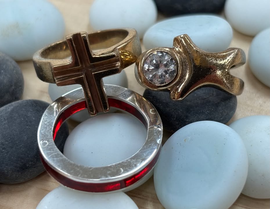 598270595434072_1372438321350625-1